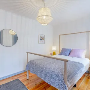 Alfama, Bright And Spacious With Private Terrace, By Timecooler Lizbona